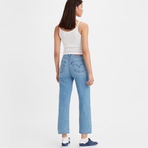 Levi’s Ribcage straight light wash